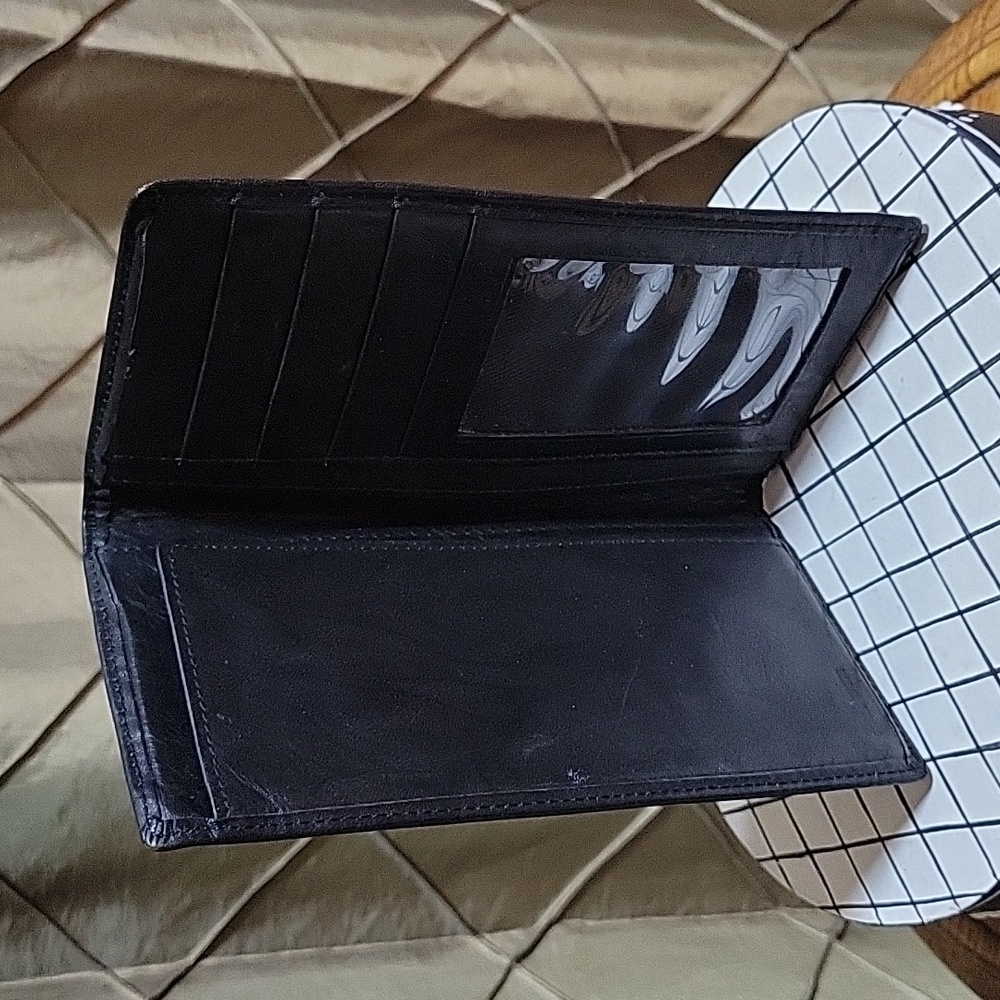 EUC- Vintage Leather Checkbook Wallet